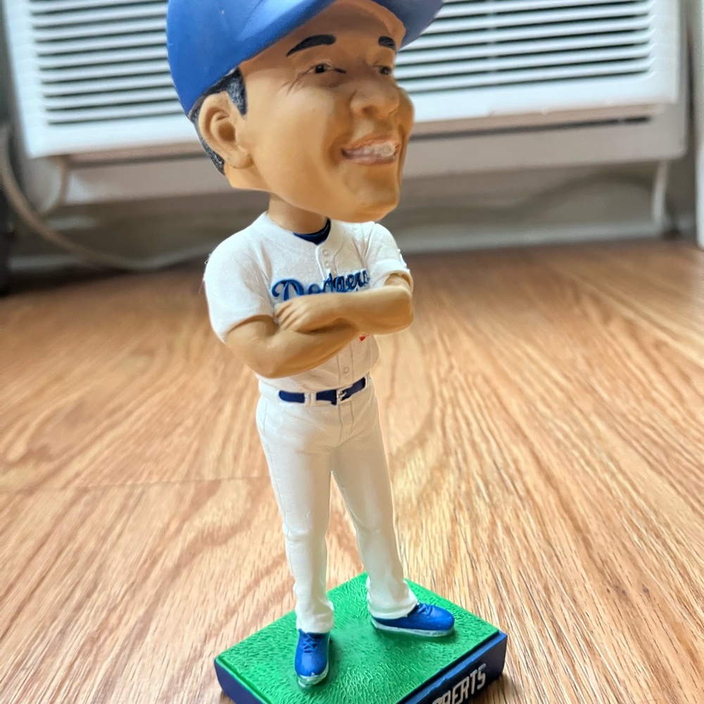 Bobblehead - Picture 9 of 12